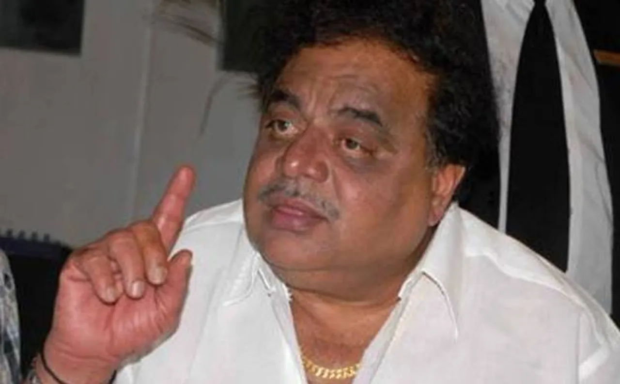 Karnataka: Congress strongman Ambareesh resigns after Cabinet reshuffle