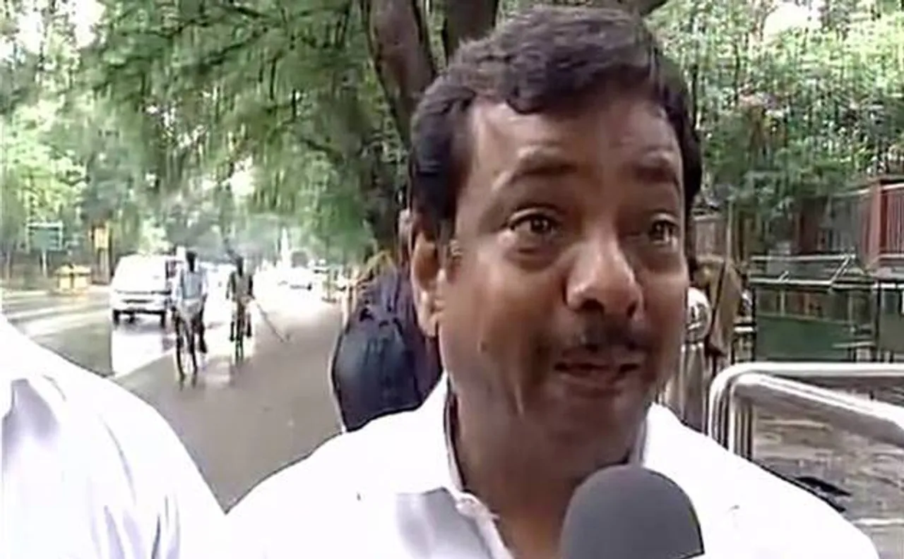 Dalit Congress worker accuses Ajay Maken of using abuses 