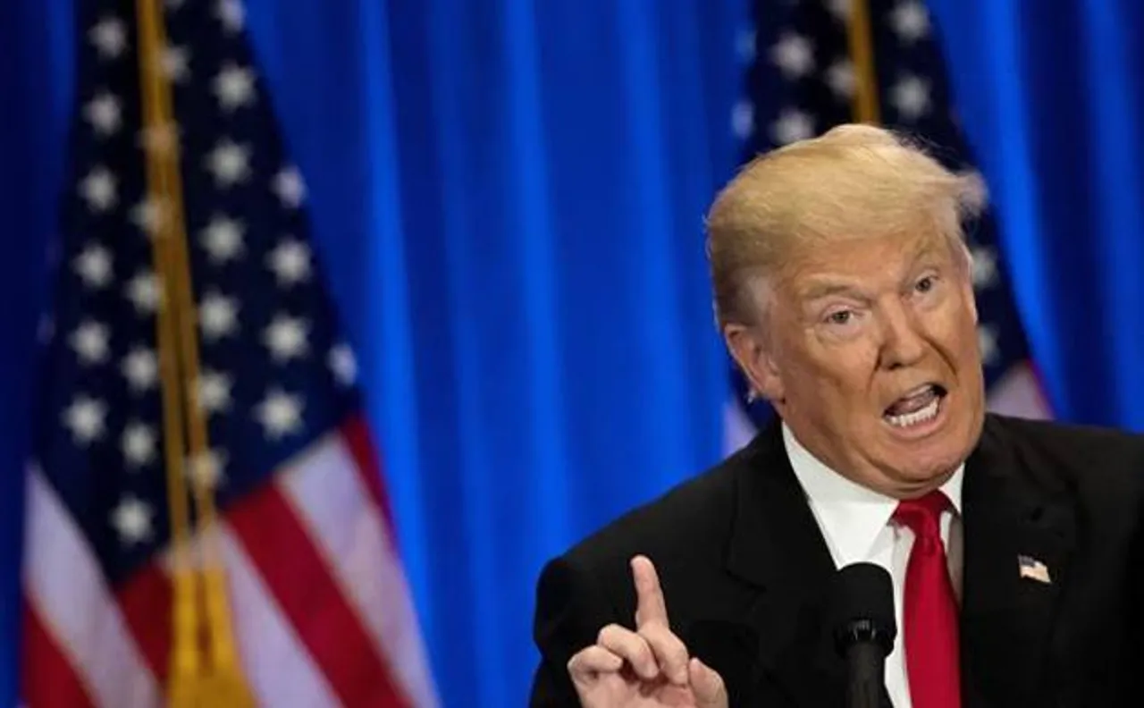 Donald Trump again attacks Hillary Clinton, calls her a world class liar