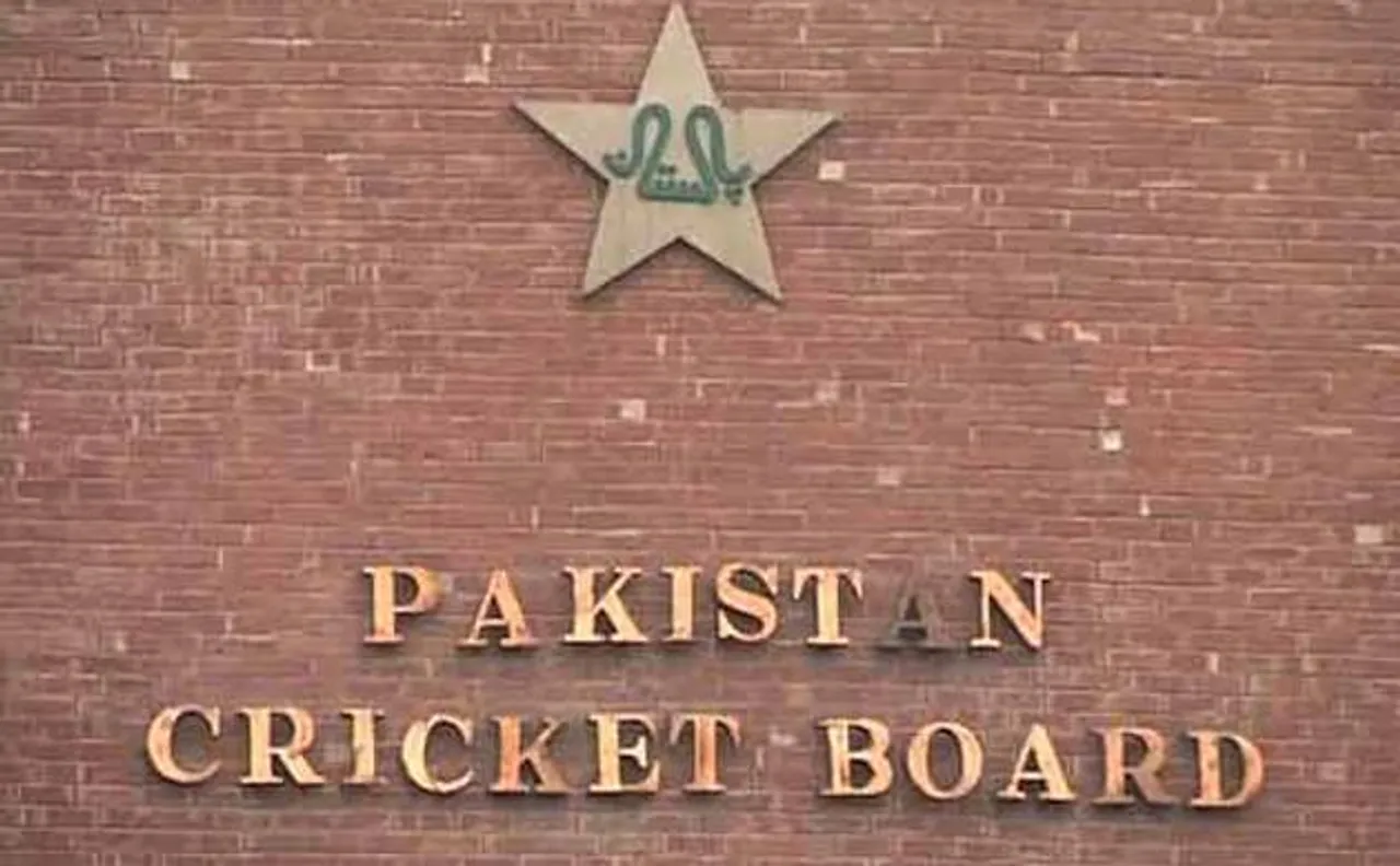 Shaharyar says he was told by PM to continue as PCB chief