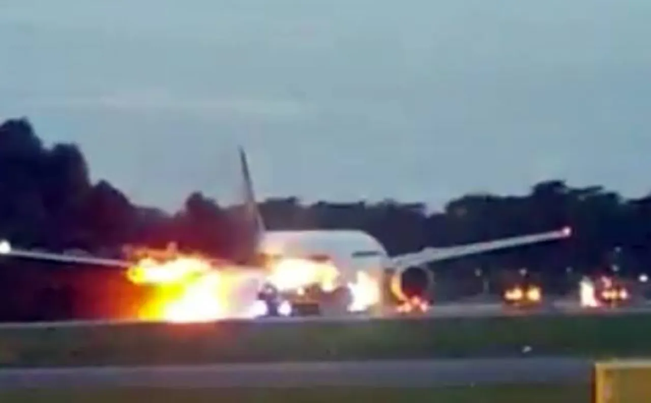 Video: Singapore Airlines flight catches fire, makes emergency landing