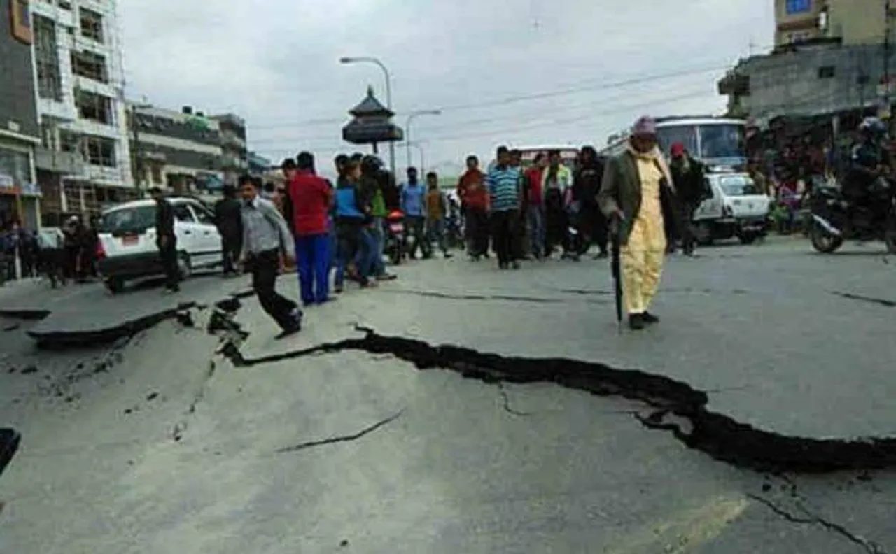 Fresh earthquakes hit Nepal causing panic among residents
