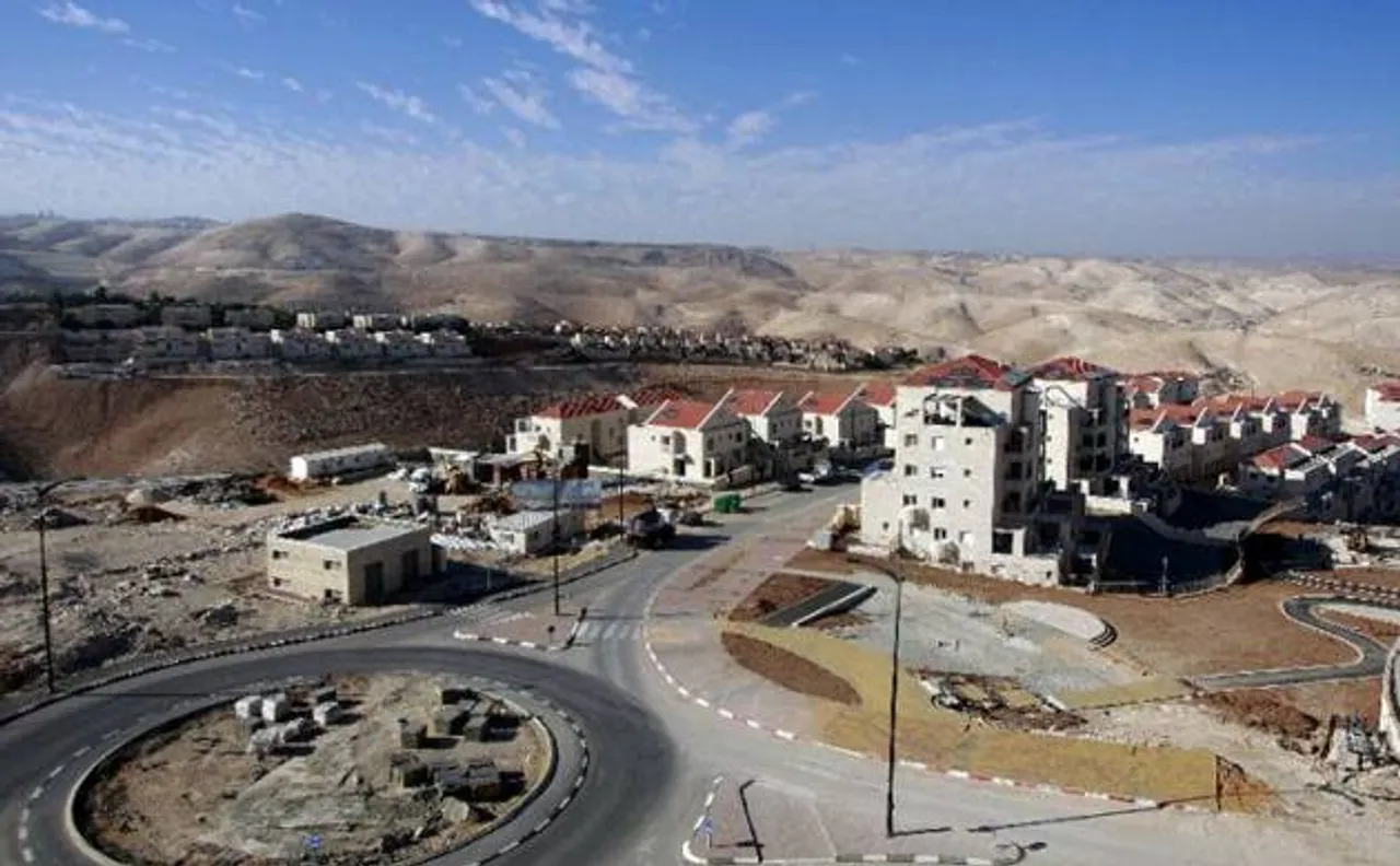 Israel approves hundreds of new settler homes after attacks