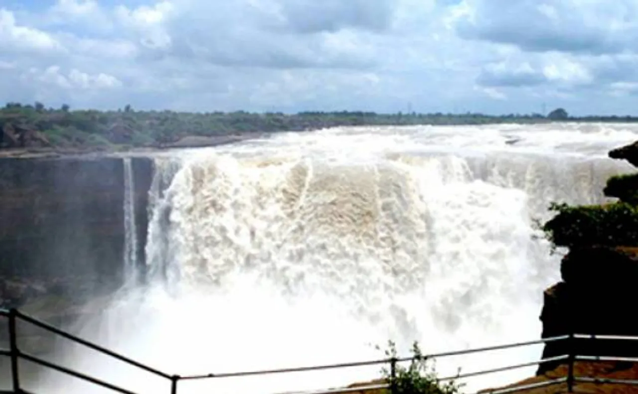 Five men drown in Purwa fall, blame goes to authorities