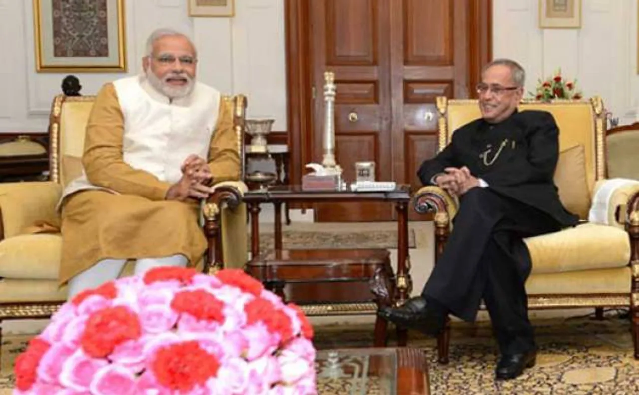 President, PM greet nation on Eid