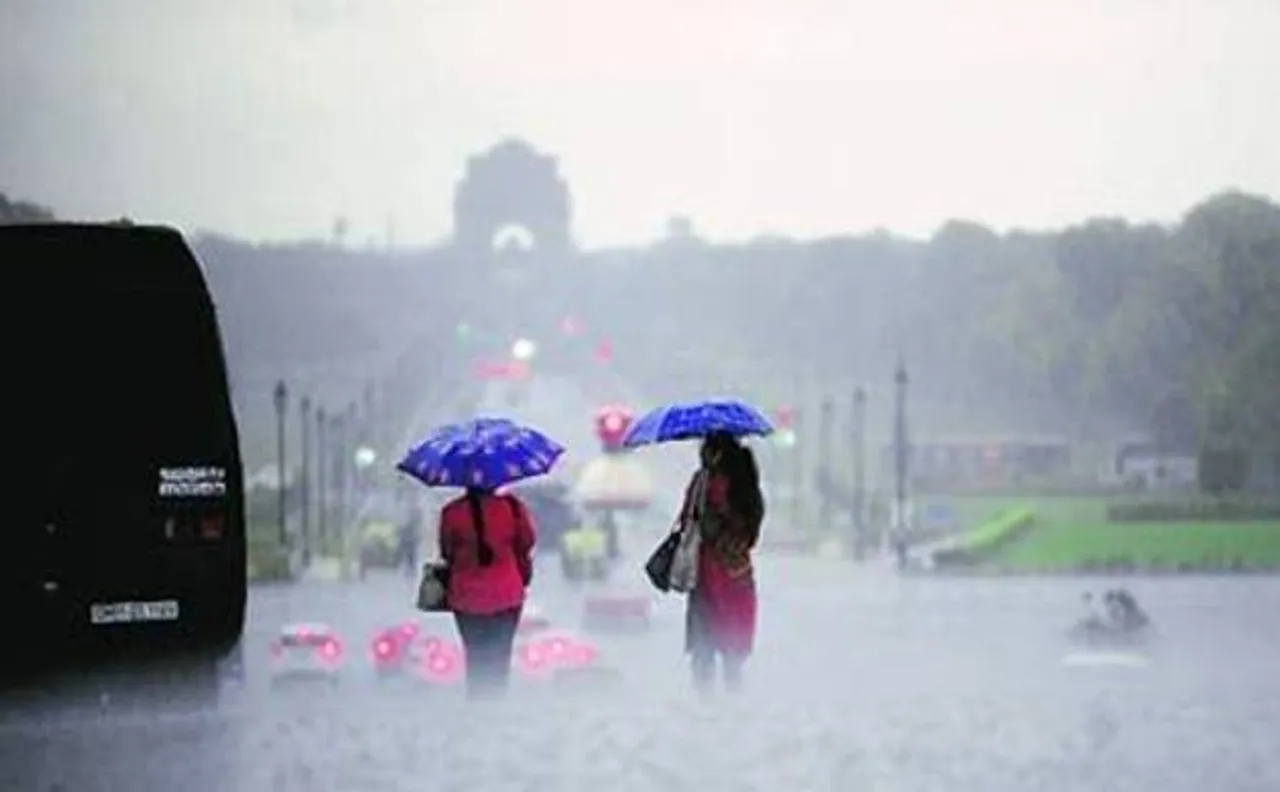 Temperature to fall, humidity may shoot up: MeT predicts after Delhi rains