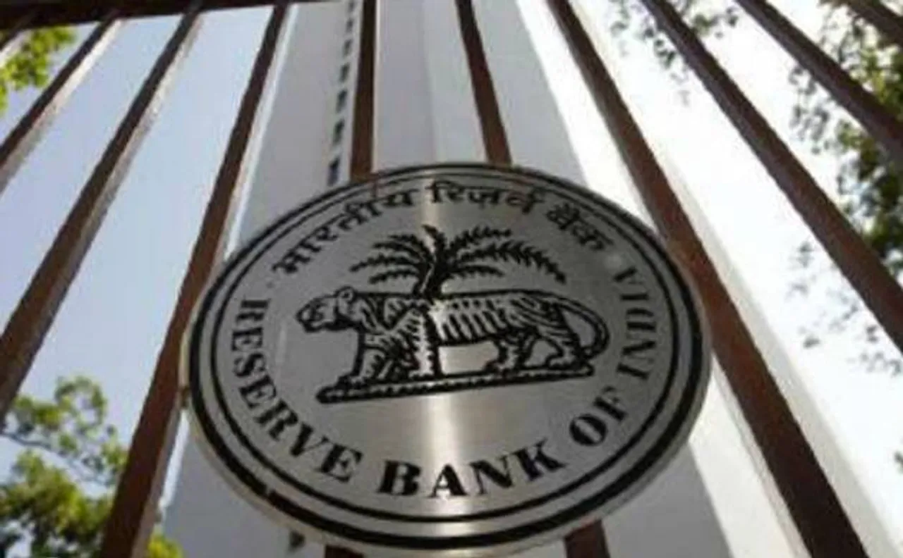 RBI allows foreign investors to buy PNB shares