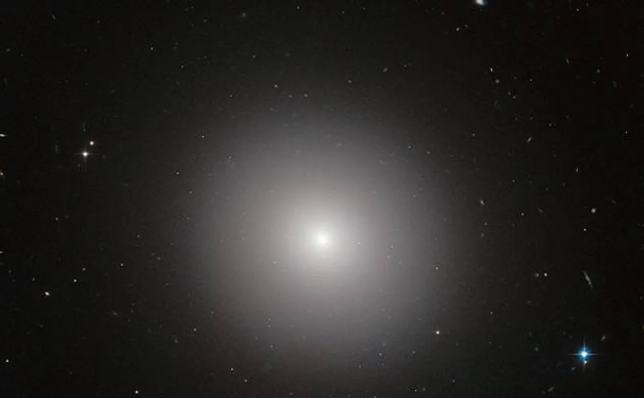Scientists discover a bizarre â€˜Frankensteinâ€™ galaxy, younger than its outsides