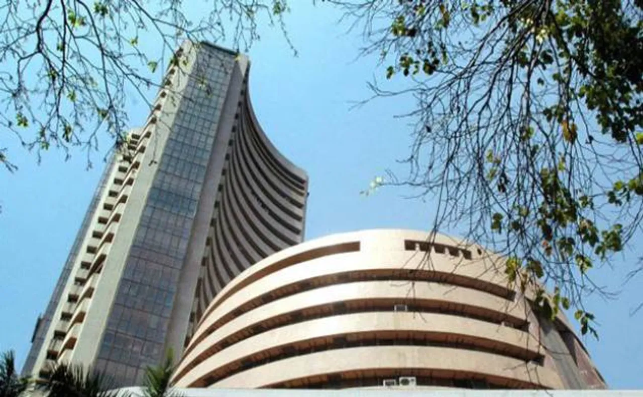Sensex rebounds 710 points this week; finishes at 27,836.50
