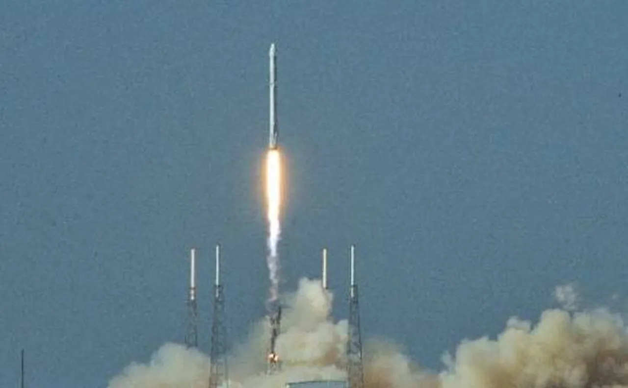 SpaceX successfully sends cargo to International Space Station