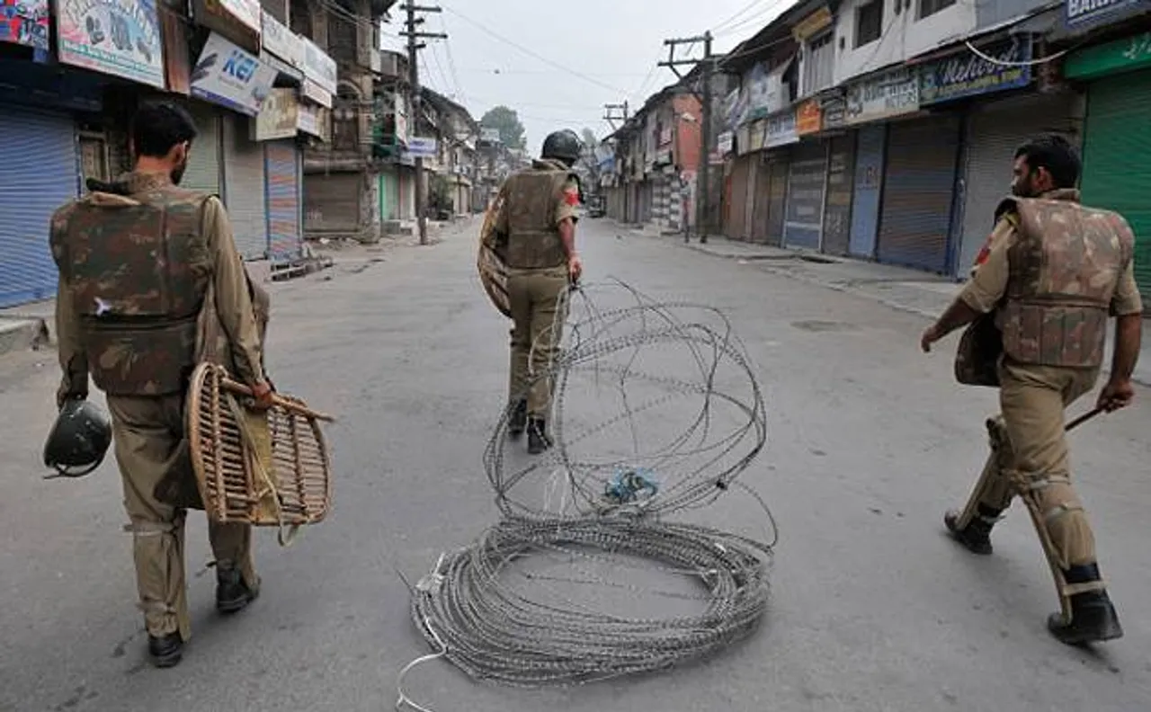India lashes out at Pakistan over J&K; asks it to vacate PoK