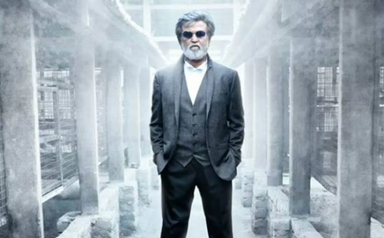 Kabali madness played out at 4 am on Chennai roads 