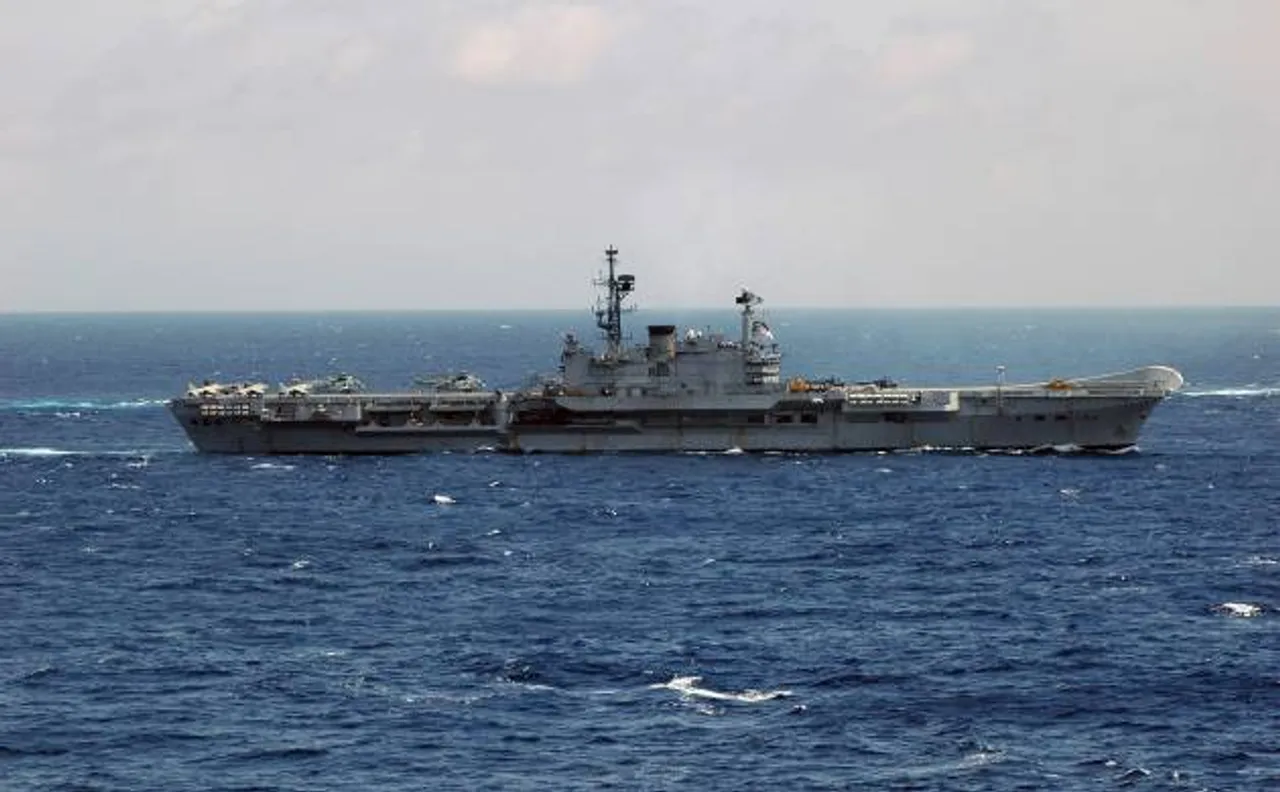 INS Viraat sets sail for the last time