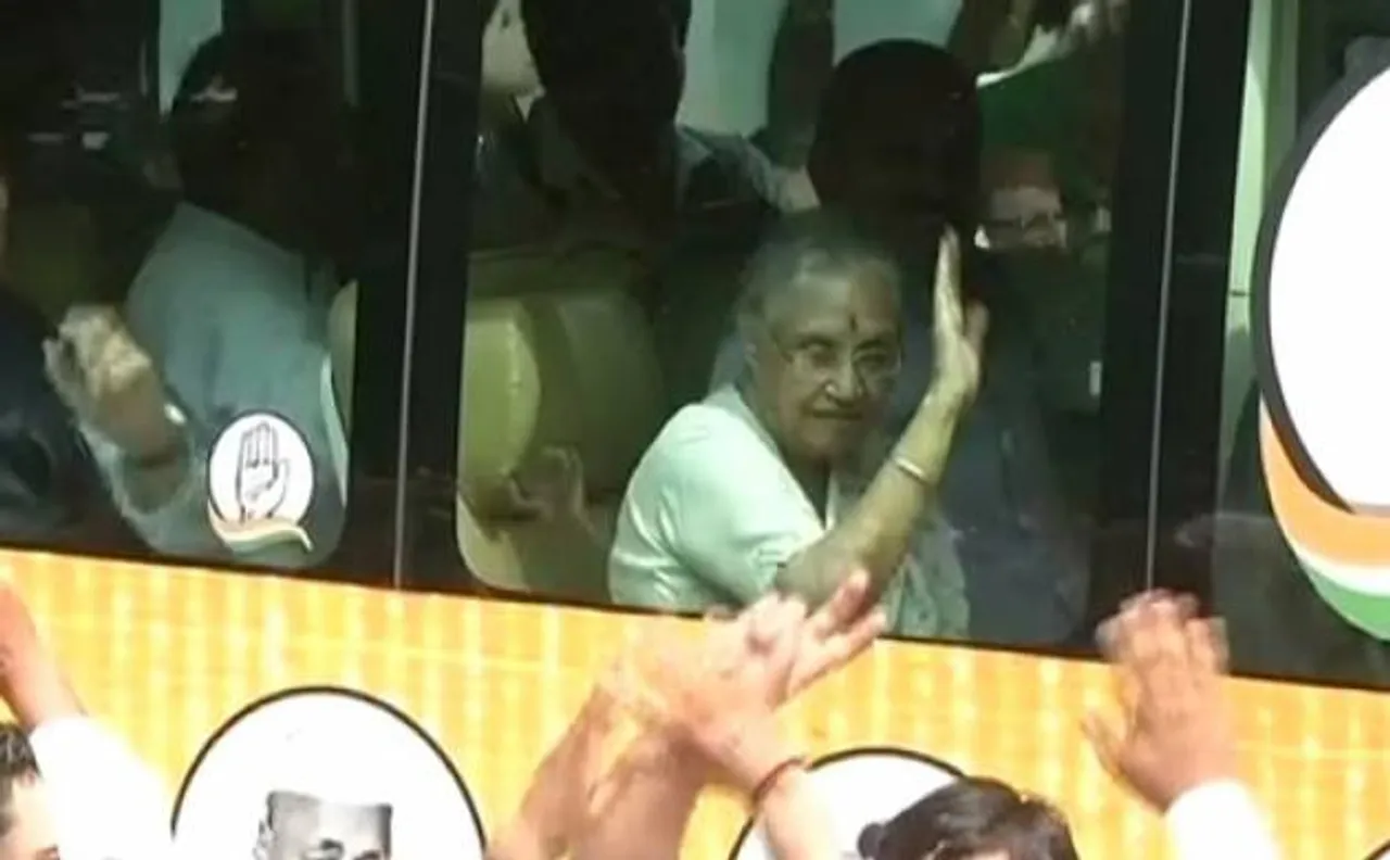 Shiela Dikshit embarks 3-day bus tour as Congress announces UP campaign