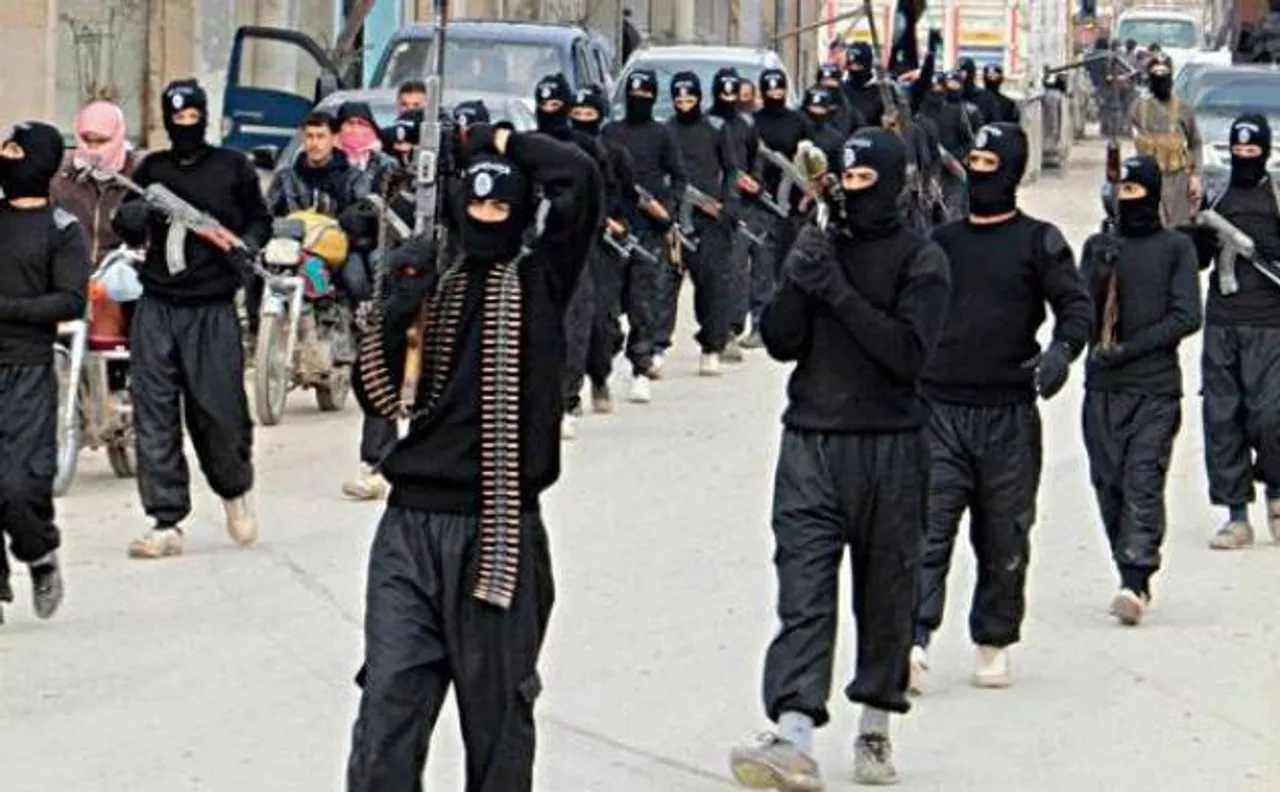Three youths used Facebook, Whatsapp to promote ISIS: NIA