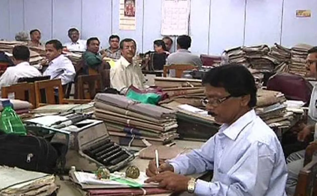 No annual increment for non-performing employees says Govt