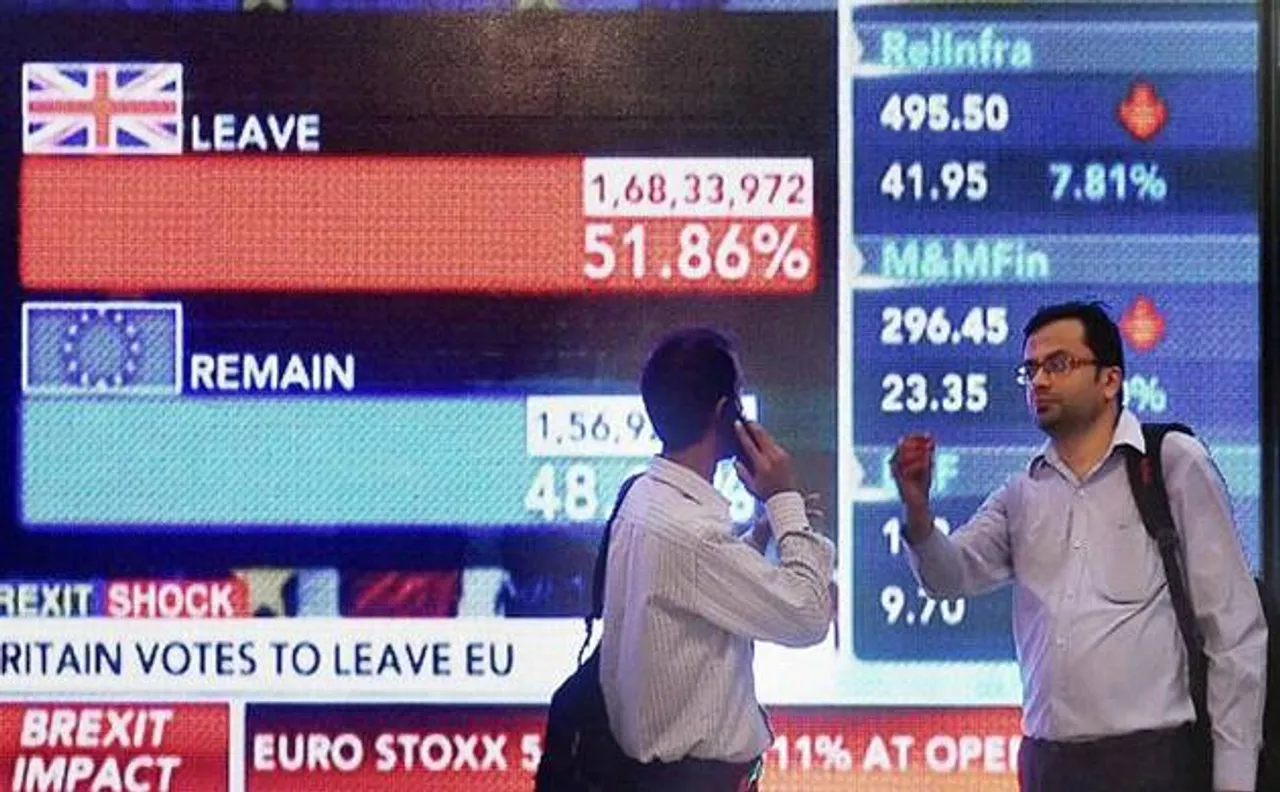 Sensex trades flat in early trade, down 31 points
