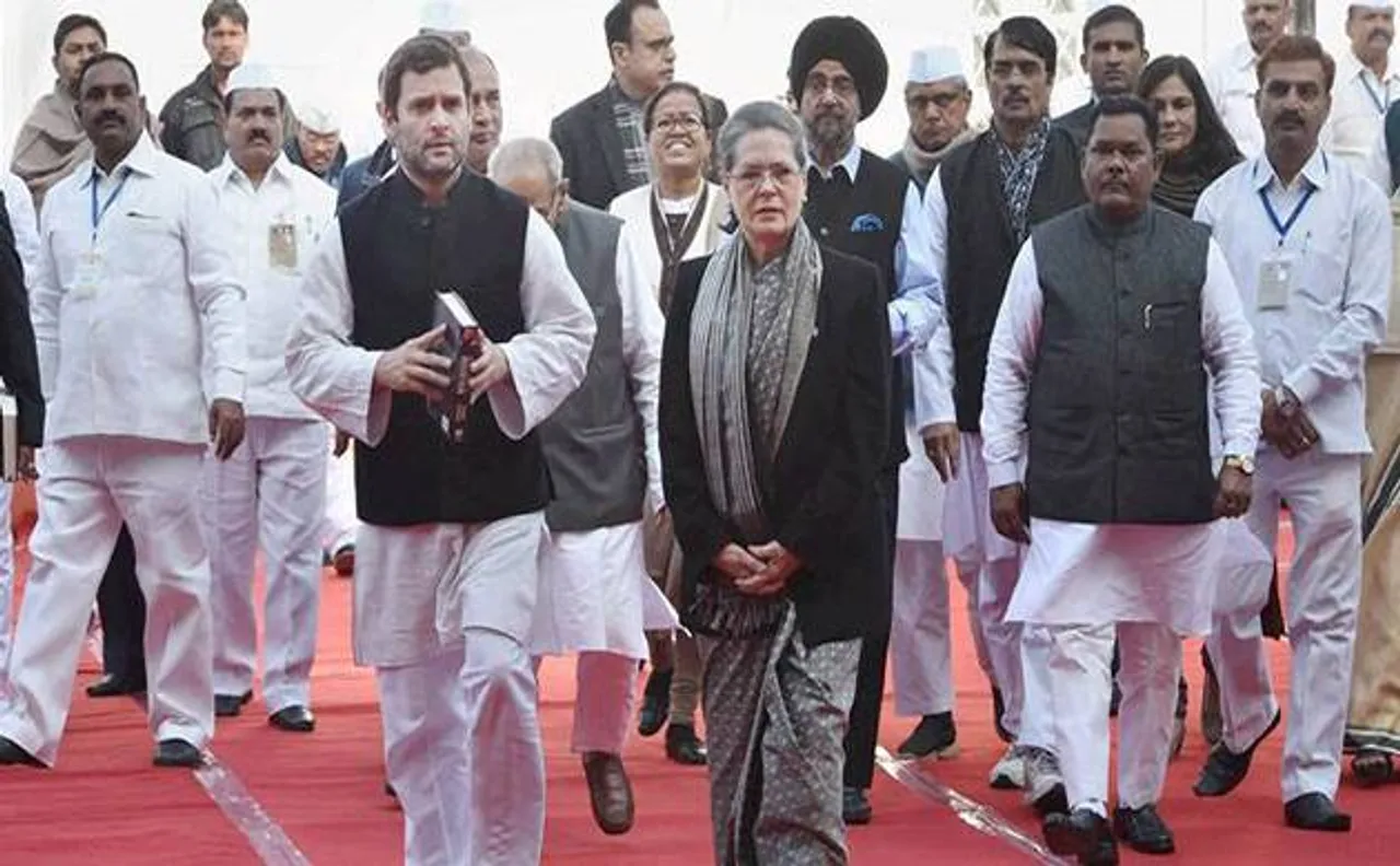 Sonia Gandhi calls for party meet on GST, hopes to persuade govt on 18% upper cap