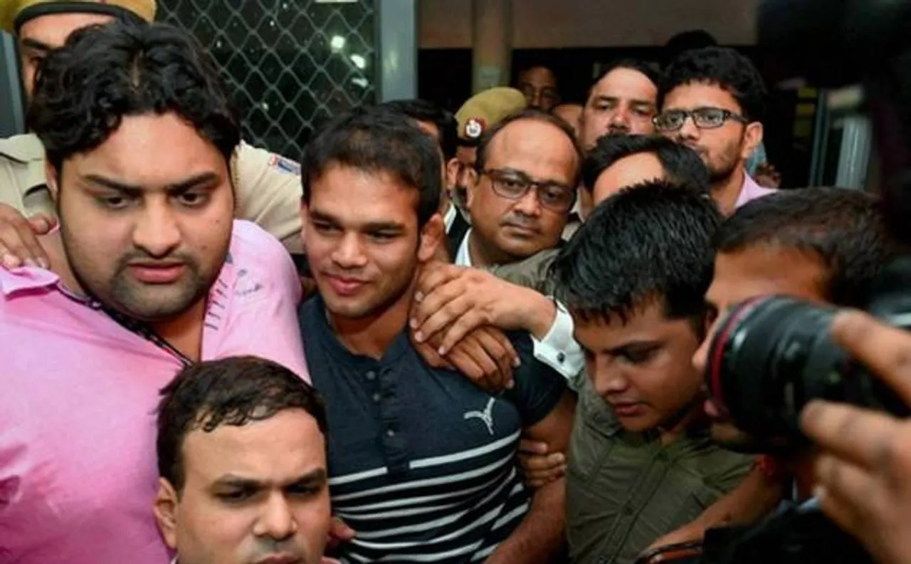 Narsingh Yadav's father protests, demands 'high-level' probe