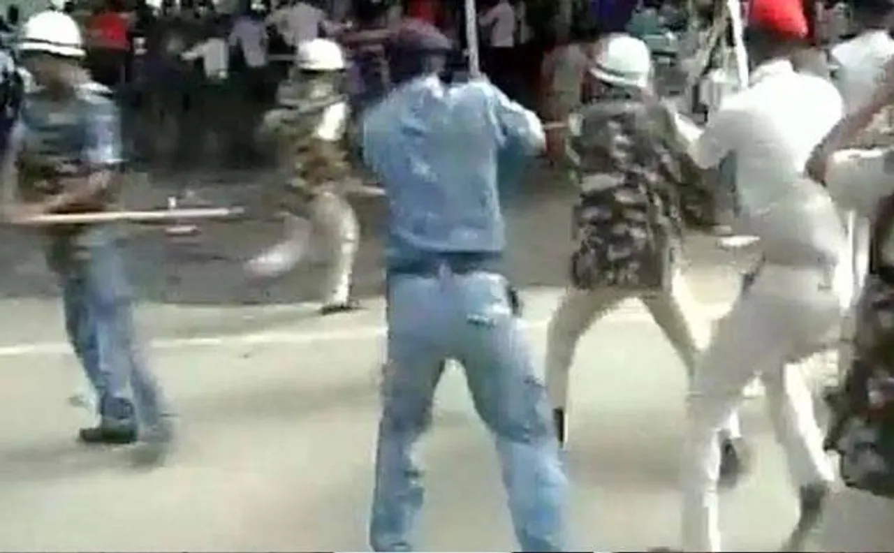 Cops thrash Dalit students protesting over scholarship scam in Bihar