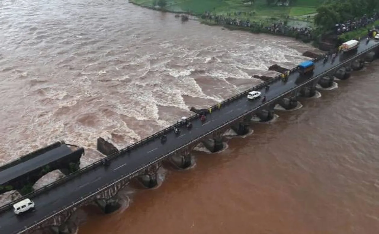 Watch Video: Mumbai-Goa highway bridge collapses; 2 dead, over 20 still missing 