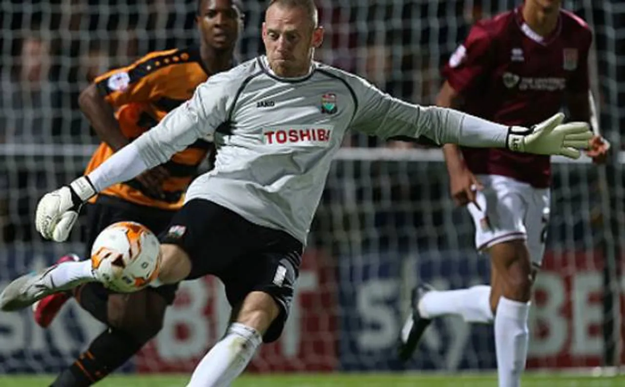 ISL: Kerala Blasters rope in former Arsenal player Graham Stack 