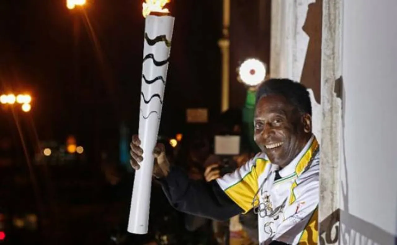 Rio Olympics 2016: Carnival after hangover as Summer games get under way