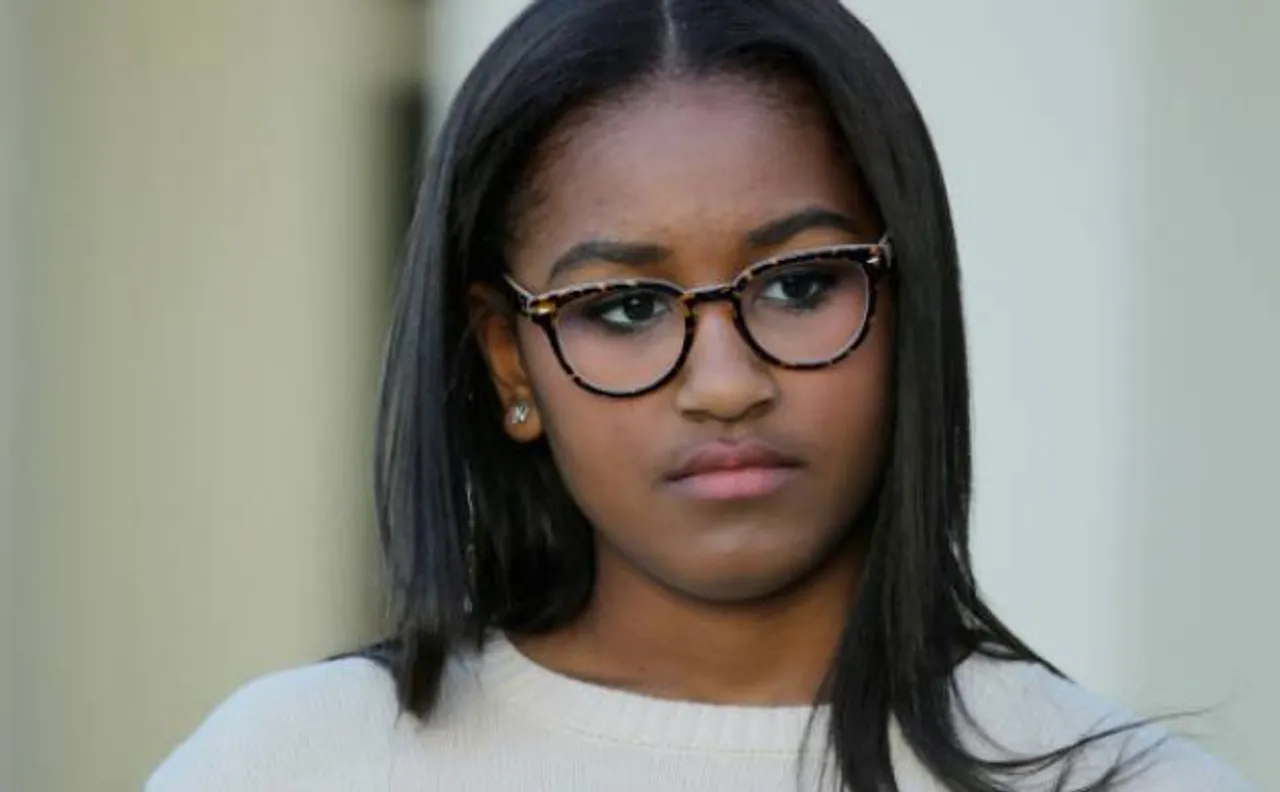 US president Barack Obamaâ€™s daughter Sasha works in restaurant