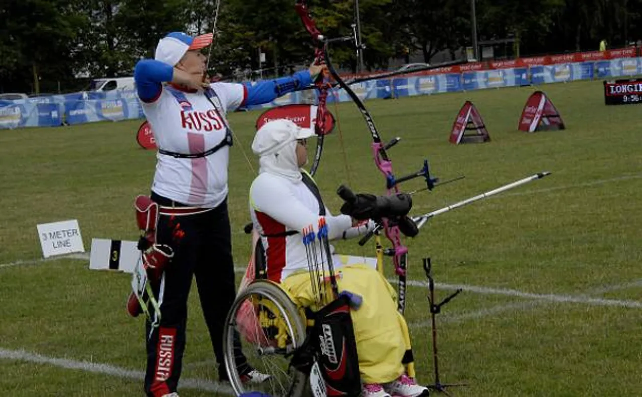 Olympic breakthrough for Iran: 1st female flagbearer