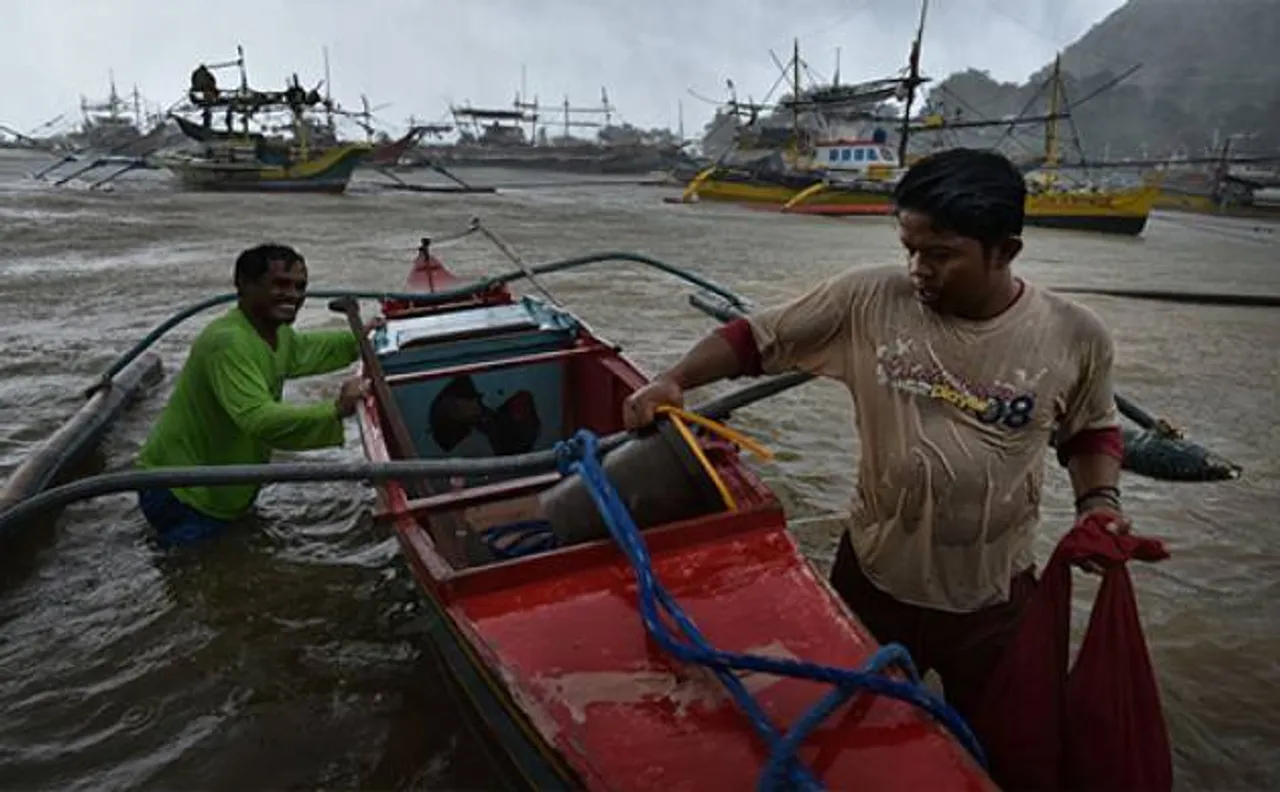 Lankan Navy snaps fishing nets of Tamil Nadu fishermen
