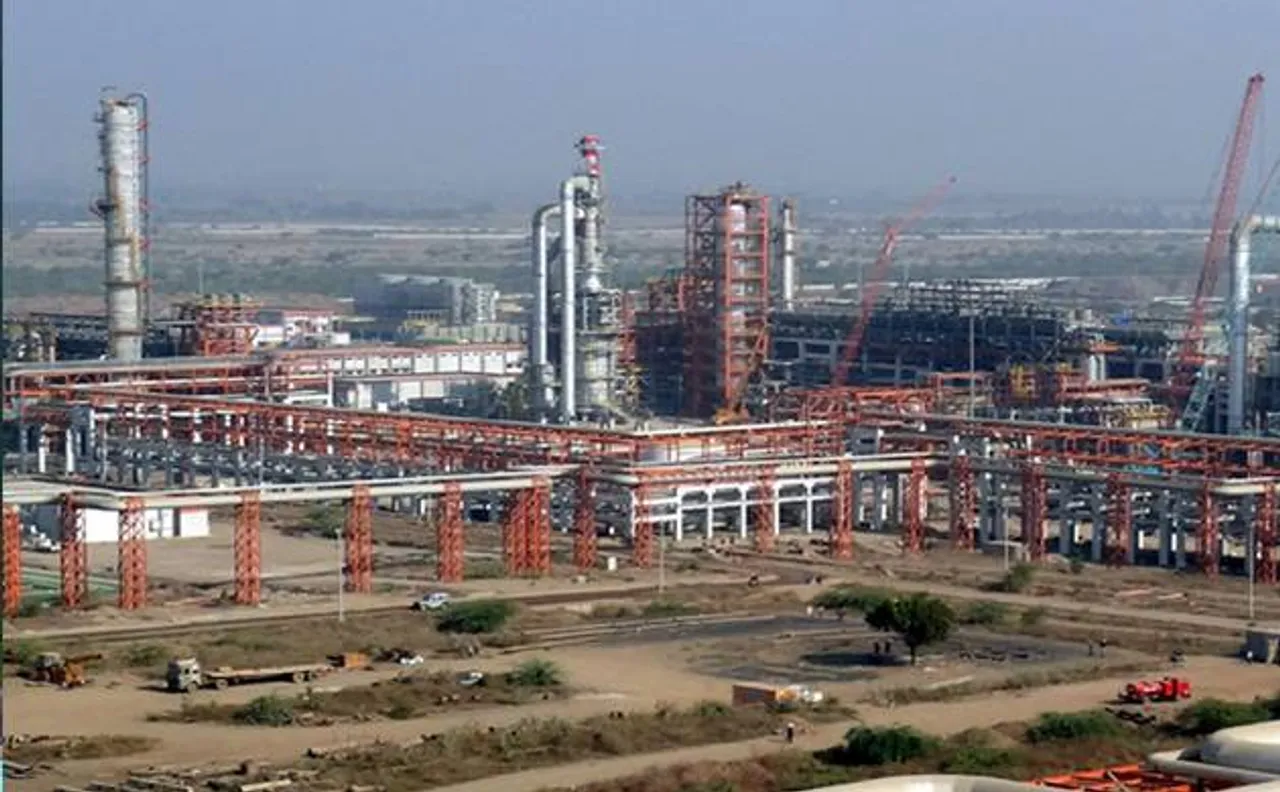 Essar Oil to invest Rs 1,600 crore to upgrade Vadinar refinery in Gujarat 