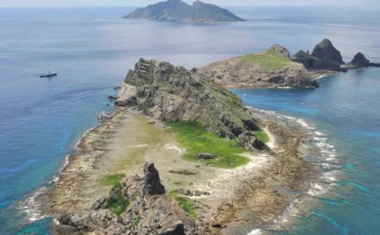 Japan summons Chinese envoy amid ship 'incursions'