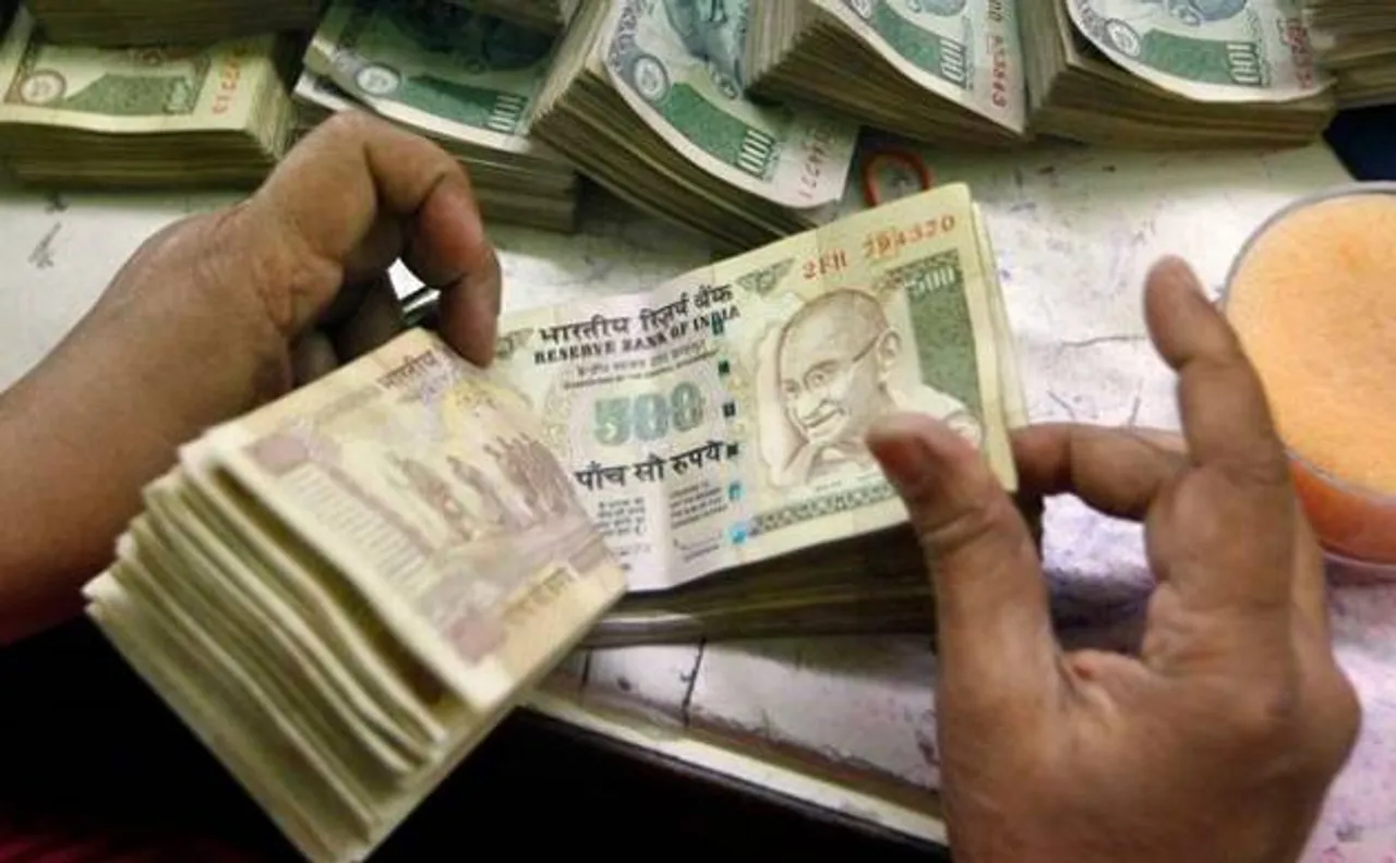 Rupee drops 3 paise against dollar in early trade