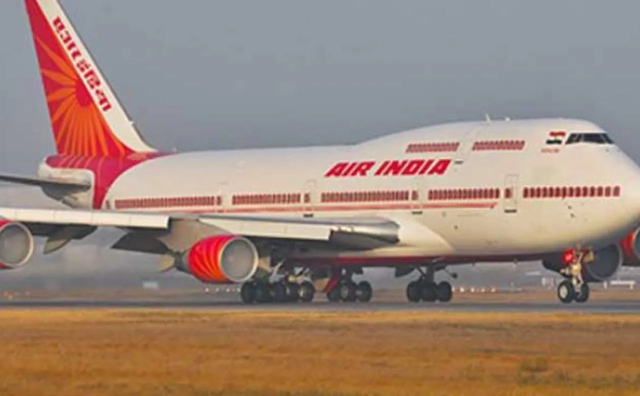 Senior Air India pilot with gold bars worth Rs 16 lakh held at Mumbai Airport