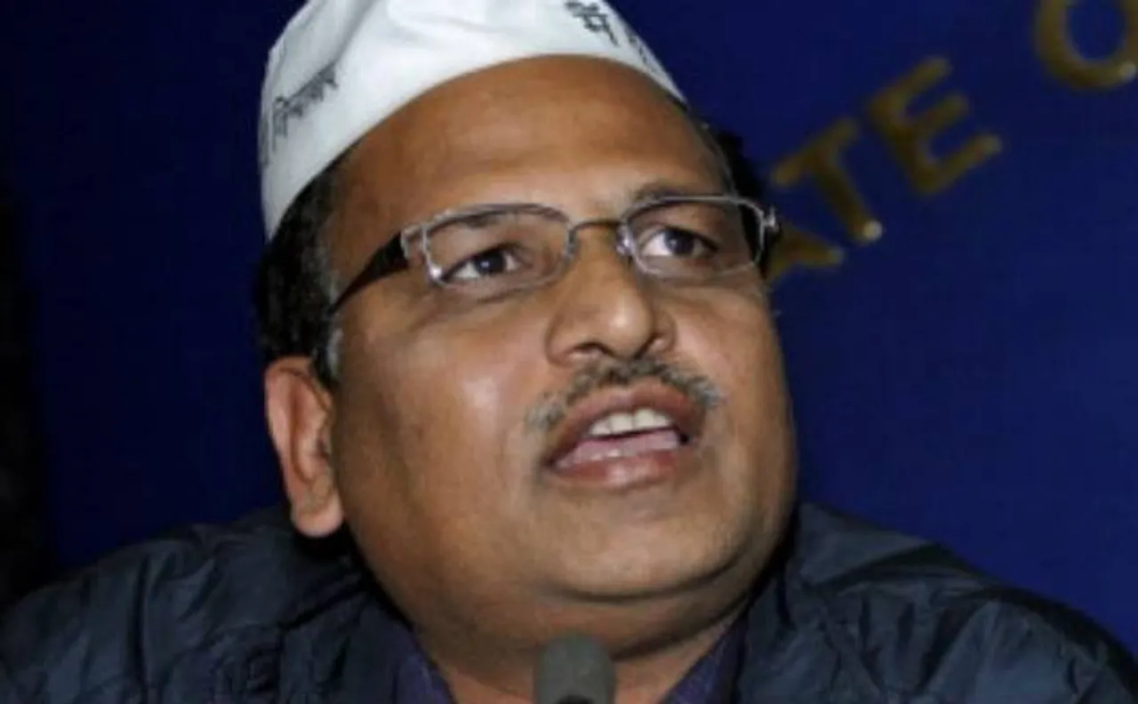 Delhi govt to reward people for taking accident victims to hospital