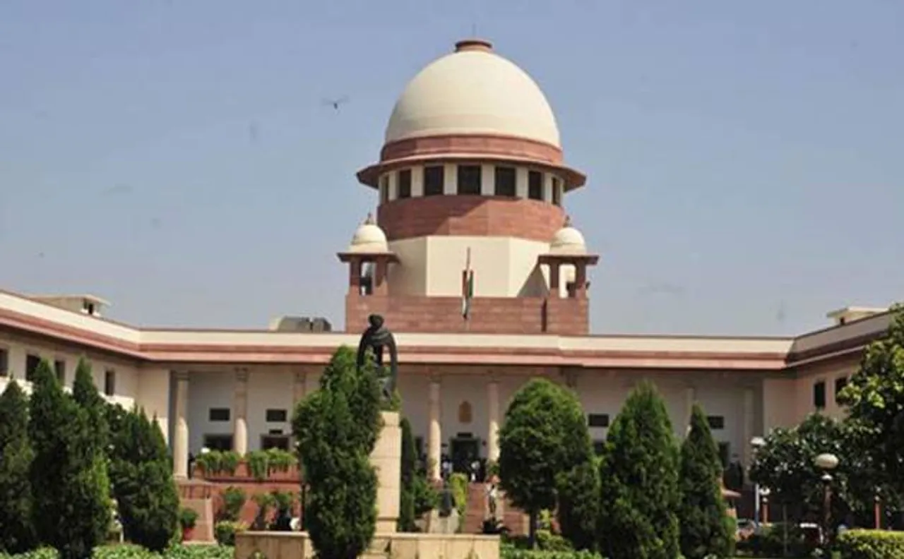 Delhi High Court directs taxi operators not to charge more than stipulated rates after August 22
