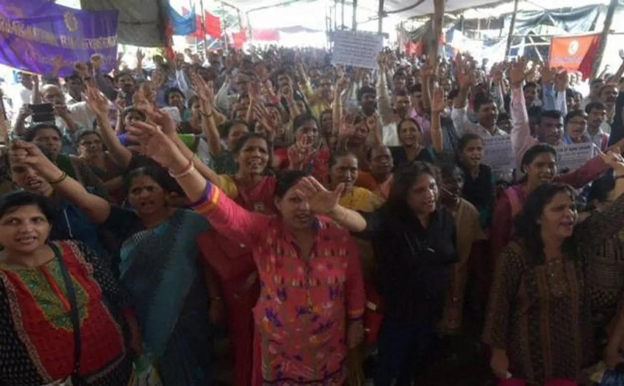 Uttar Pradesh: Three-day strike of over 16 lakh government employees enters day 2