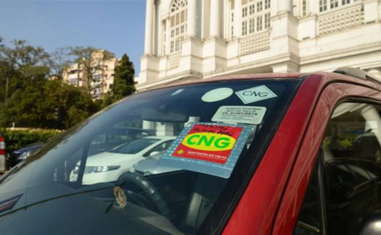 Delhi govt partially lifts ban on retrofitting of CNG kits in cars
