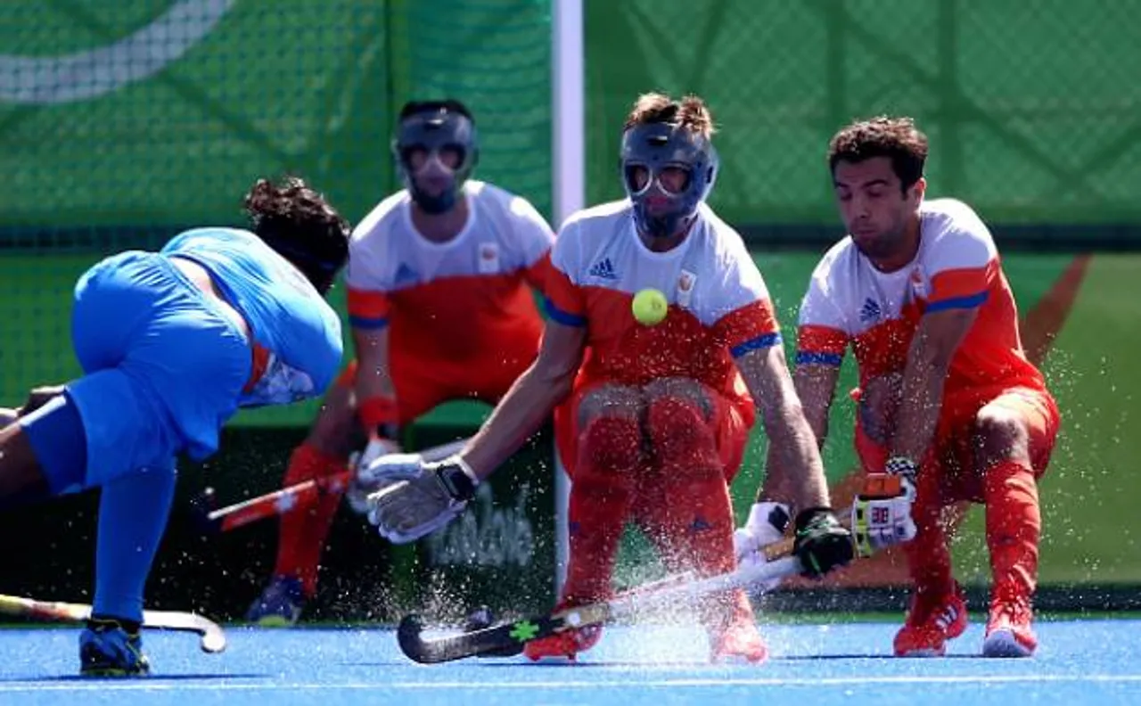 Rio Olympics 2016: Team India seal quarterfinal spot despite losing 1-2 against Dutch in men's hockey