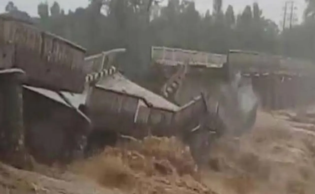 Rains continue to lash Himachal Pradesh, 44-yr-old bridge washed away