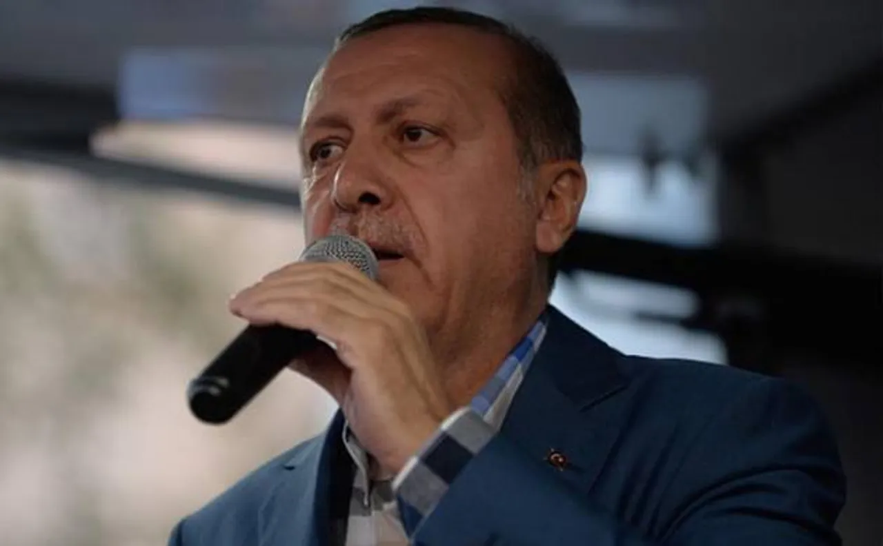 Turkey to release 38,000 from jail, frees space for plotters