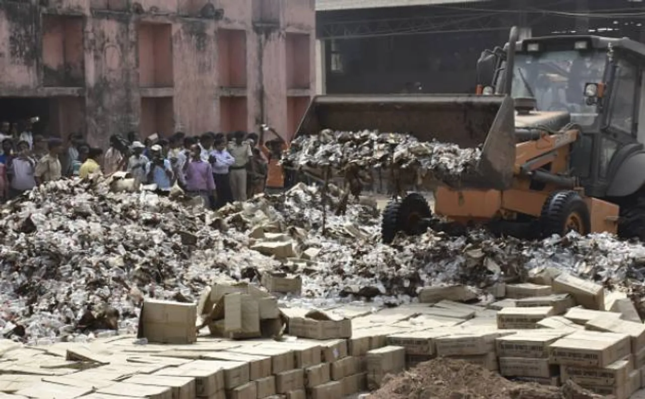 Liquor Ban in Bihar: 550 litres of country liquor unearthed in search in Gopalganj