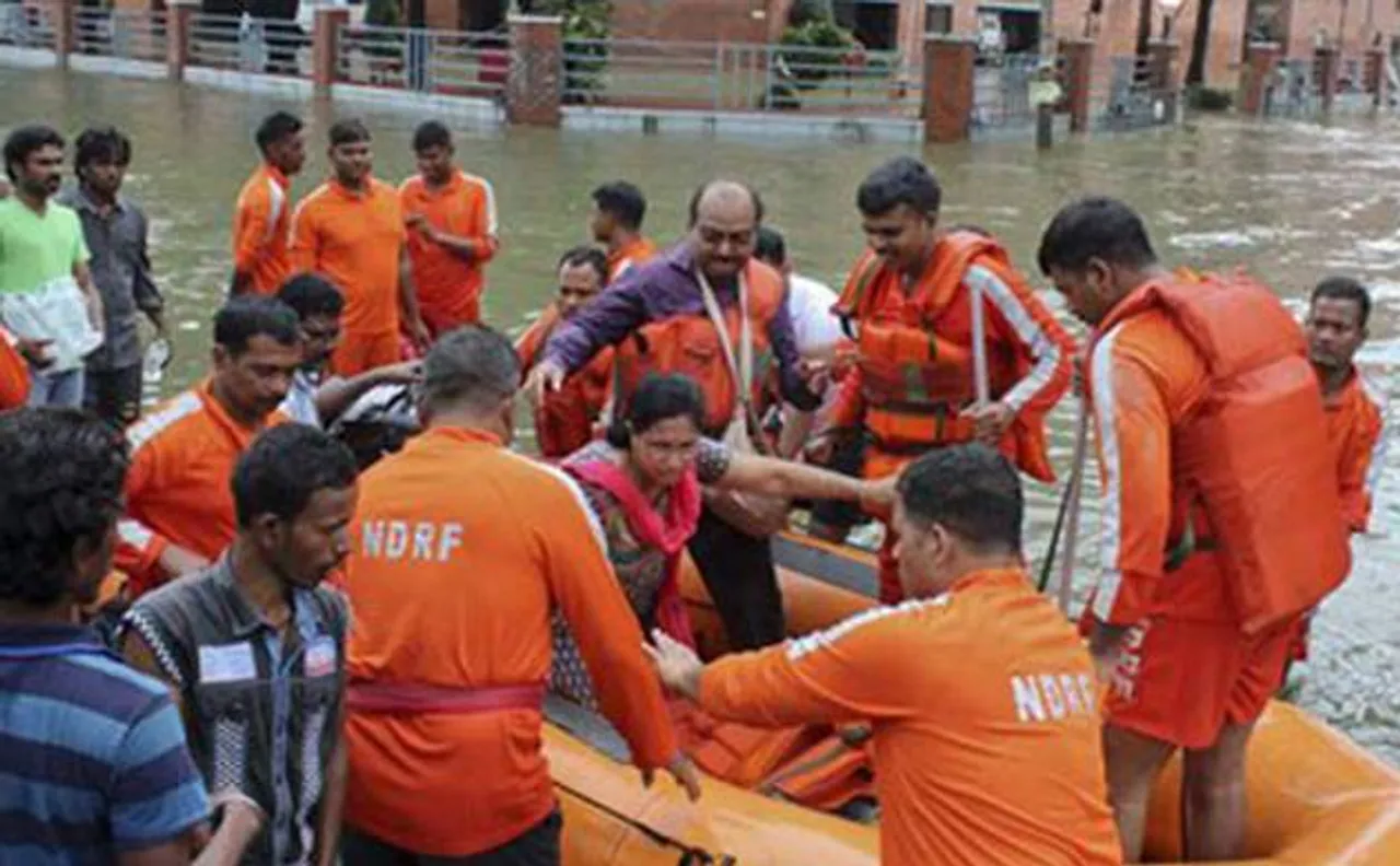 Floods: 10 more NDRF teams deployed for rescue operations in Bihar, UP