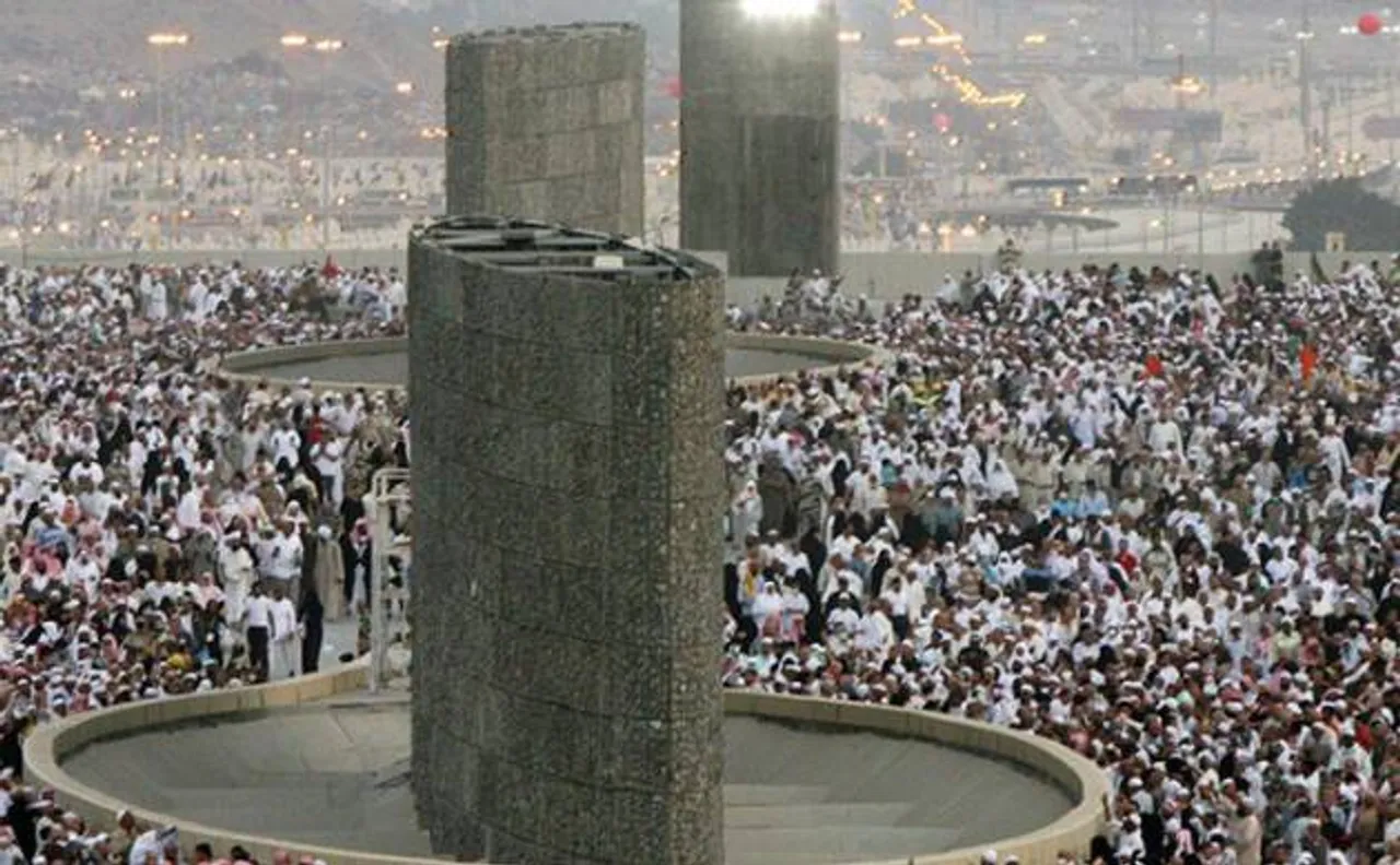 Haj stoning ritual 'Jamarat' to be cut short by 12 hours after deadly stampede