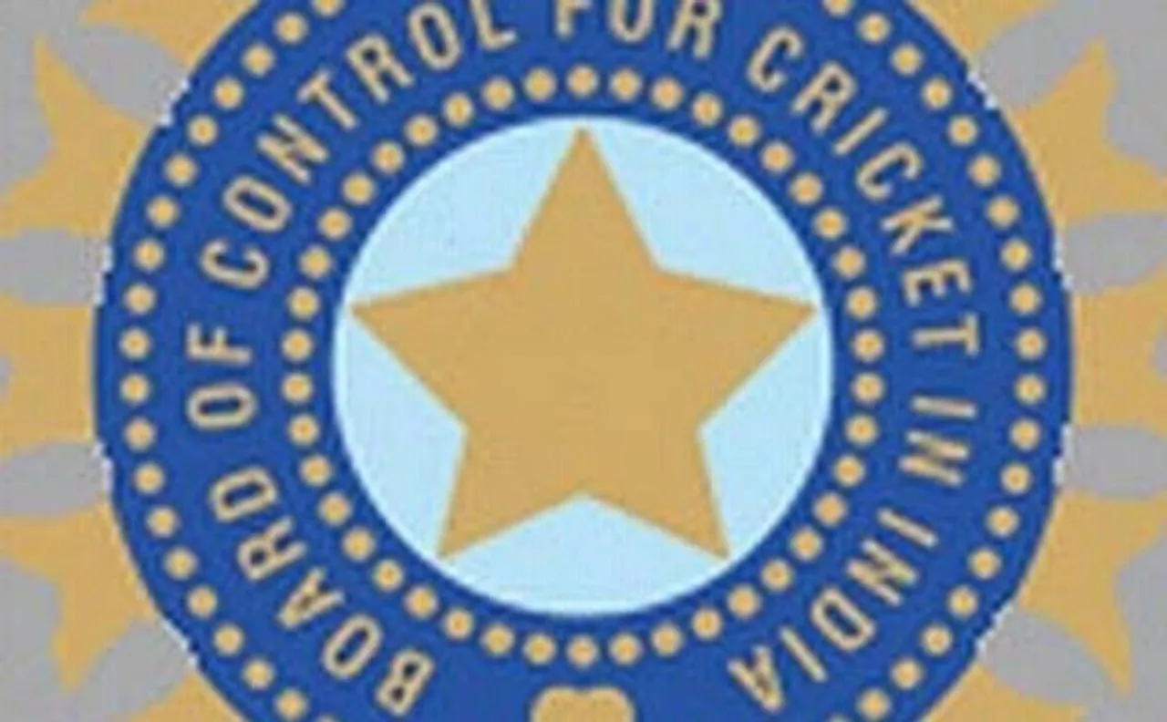 BCCI Secretary Ajay Shirke submits Compliance Report to Justice R M Lodha Panel