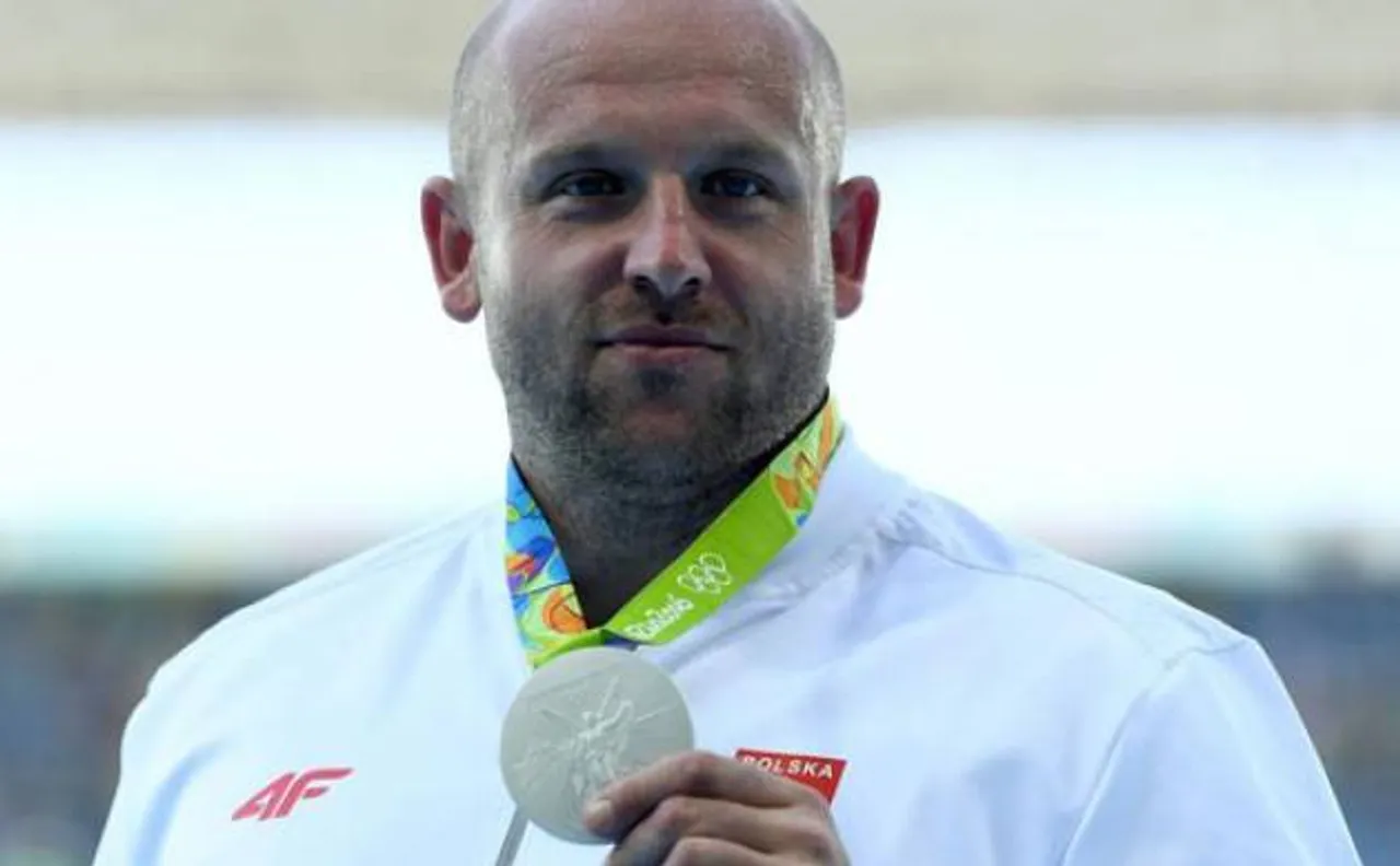 Polish Olympic medallist sells his medal to save three-year-old boy battling cancer