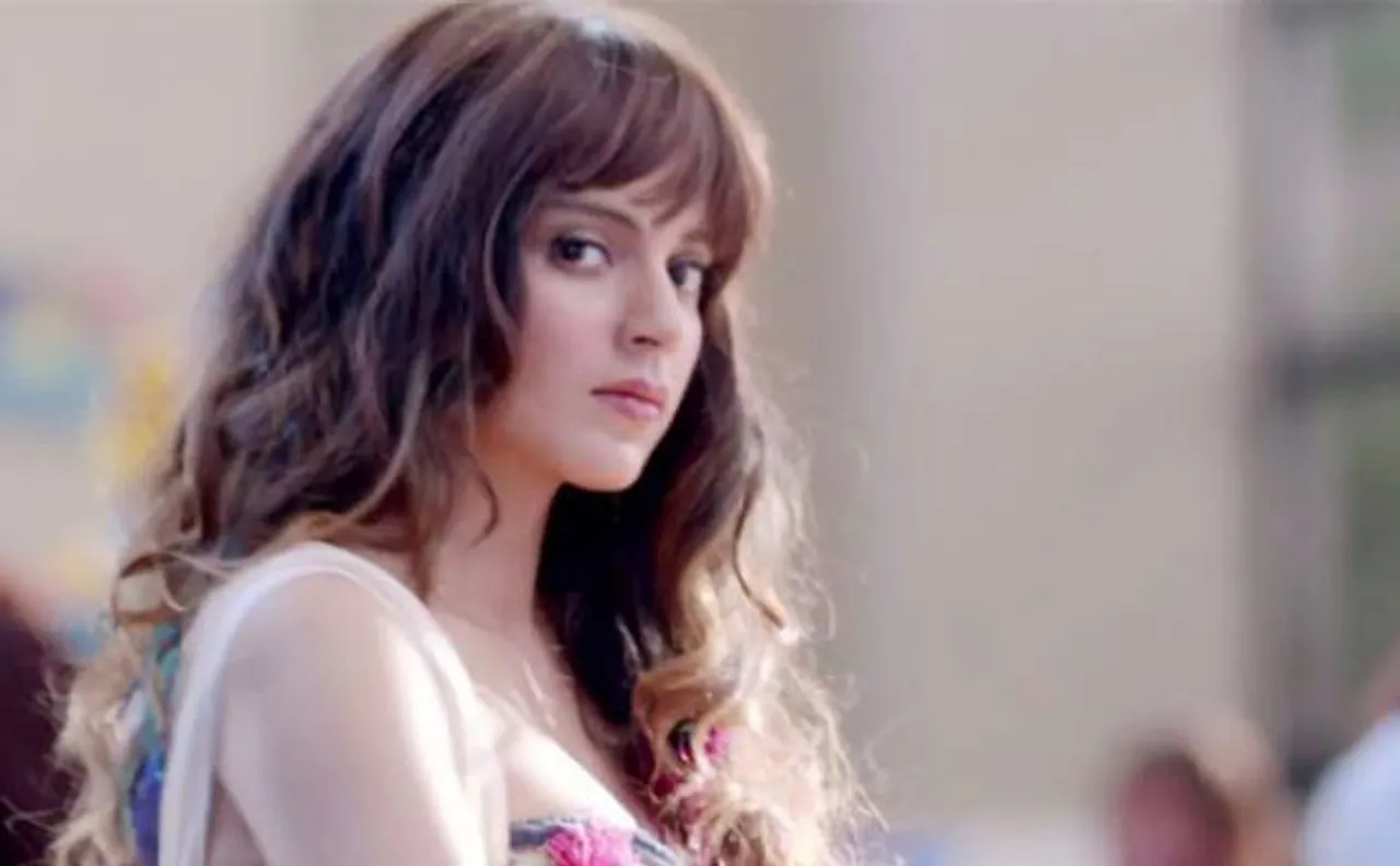 Kangana Ranaut flies to US to prepare for role in 'Simran'