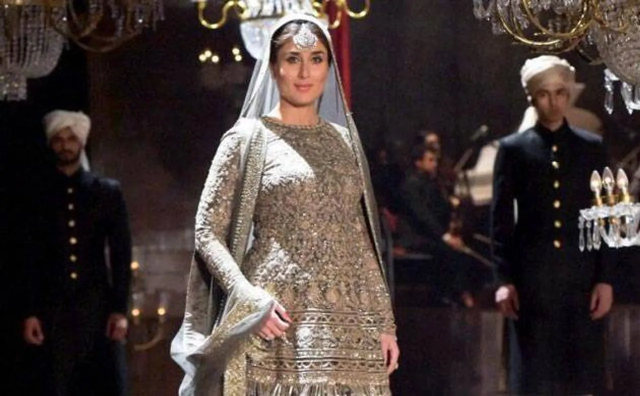 Kareena Kapoor's a walk to remember at LFW with baby bump