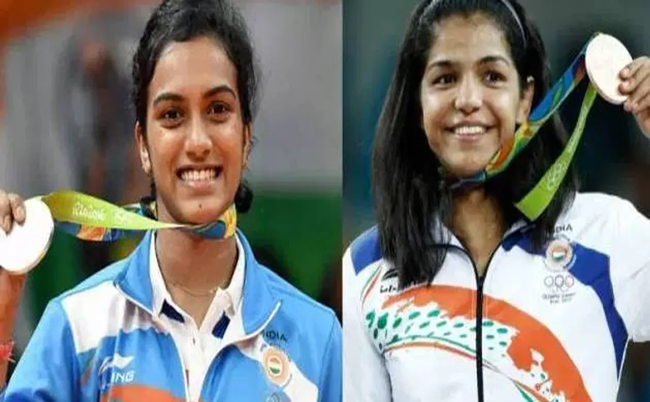 Delhi government felicitates Olympic medallist Sindhu, Sakshi