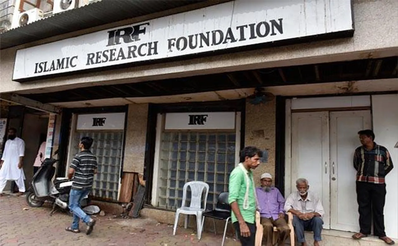 Govt suspends 4 Home Ministry officials over renewal of licence of Zakir's NGO